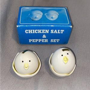 Vintage Chicken Salt and Pepper shakers